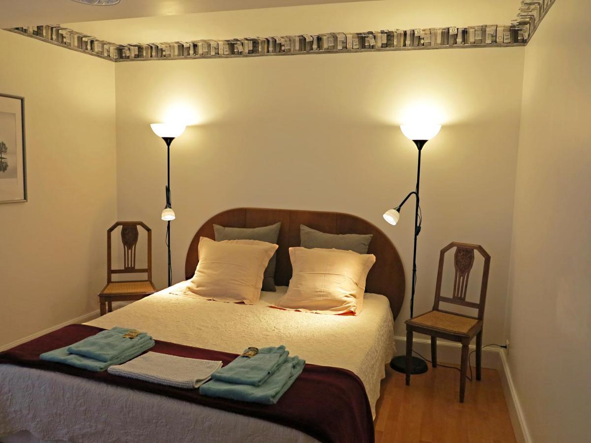 La Ferme De La Fosse Dionne Bed & Breakfast Tonnerre Bagian luar foto