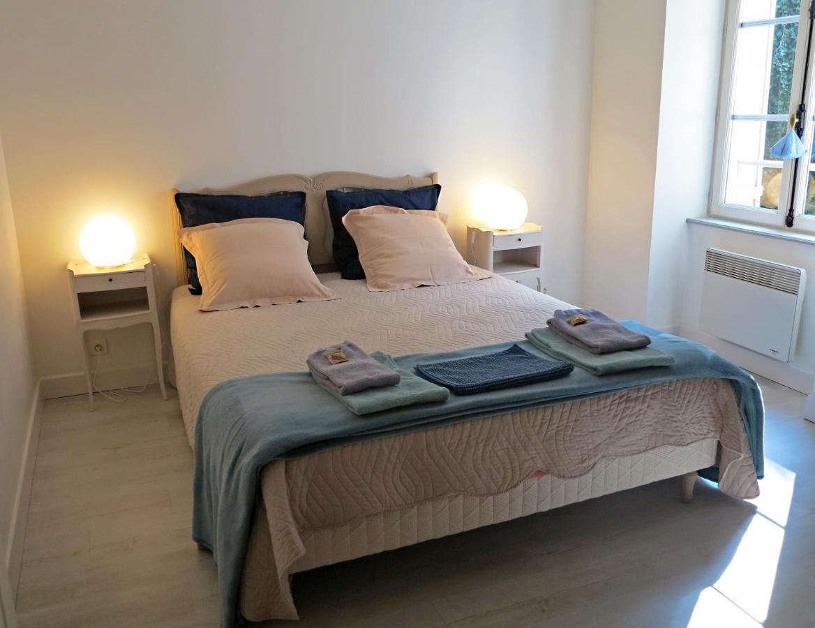 La Ferme De La Fosse Dionne Bed & Breakfast Tonnerre Bagian luar foto