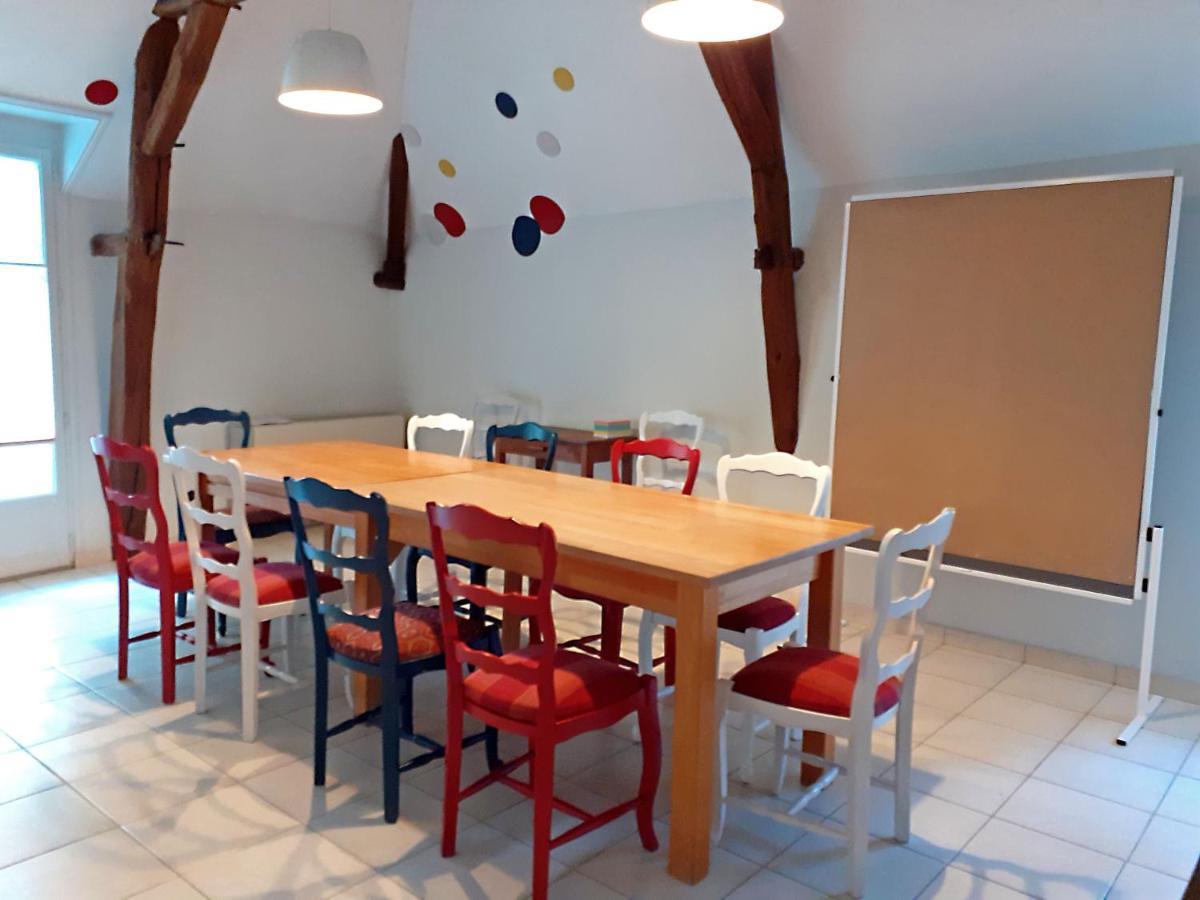La Ferme De La Fosse Dionne Bed & Breakfast Tonnerre Bagian luar foto