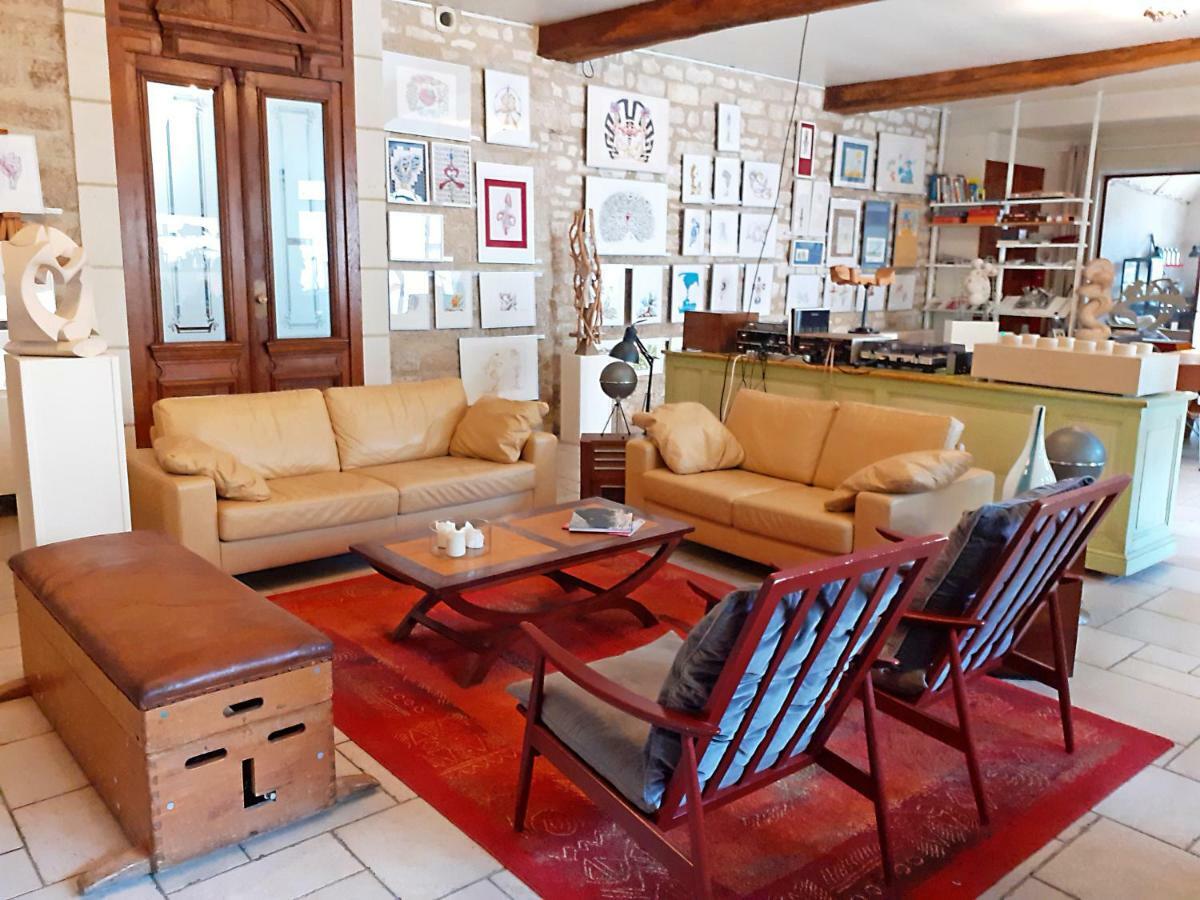 La Ferme De La Fosse Dionne Bed & Breakfast Tonnerre Bagian luar foto