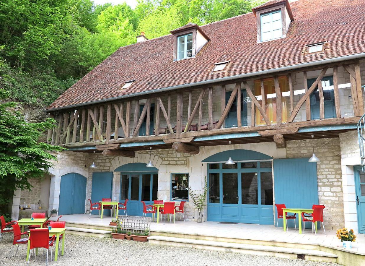 La Ferme De La Fosse Dionne Bed & Breakfast Tonnerre Bagian luar foto